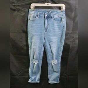 Fashion Nova distressed blue jeans sz 9